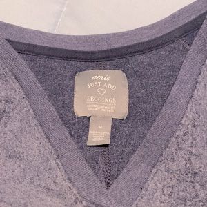 M Aerie “Just Add Leggings” flowy top